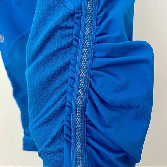 Lululemon crops with ruching and reflective details - Picture 4 of 4